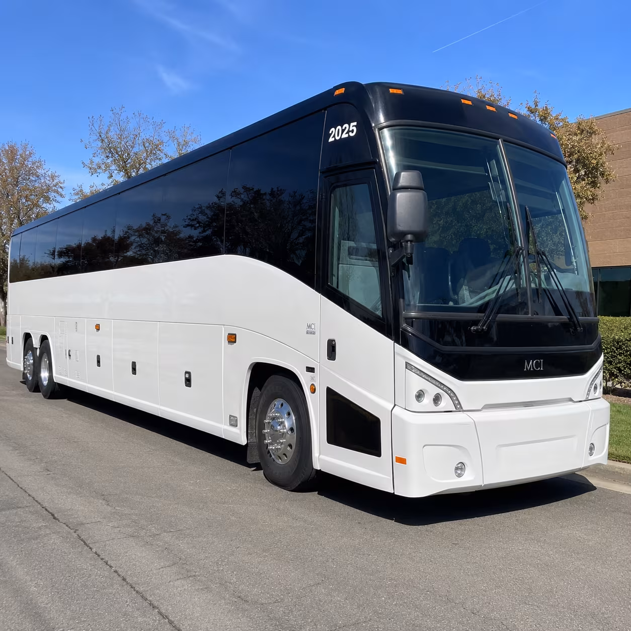 wilmingtoncharterbuscompany com is how groups get to greenfield lake amphitheater together